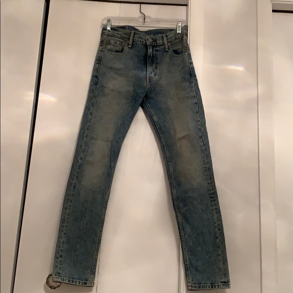 Stone washed Levi’s 30x32